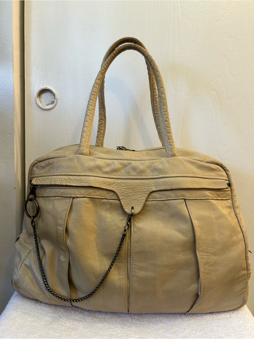 Neutral Tan Leather Tote with Chain Accent